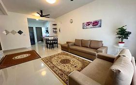Homestay Ika Klia @ Enstek